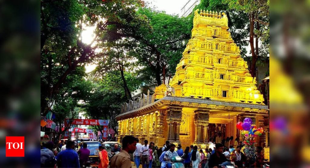 सणाच्या गर्दीमुळे शहर चॉकमध्ये रहदारी आणि जोखीम सुरक्षितता ब्लॉक करा