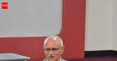 ग्राहक उपाय विकत घेतात, तंत्रज्ञान नाही: पर्सिस्टंट सिस्टम्सचे एमडी आनंद देशपांडे