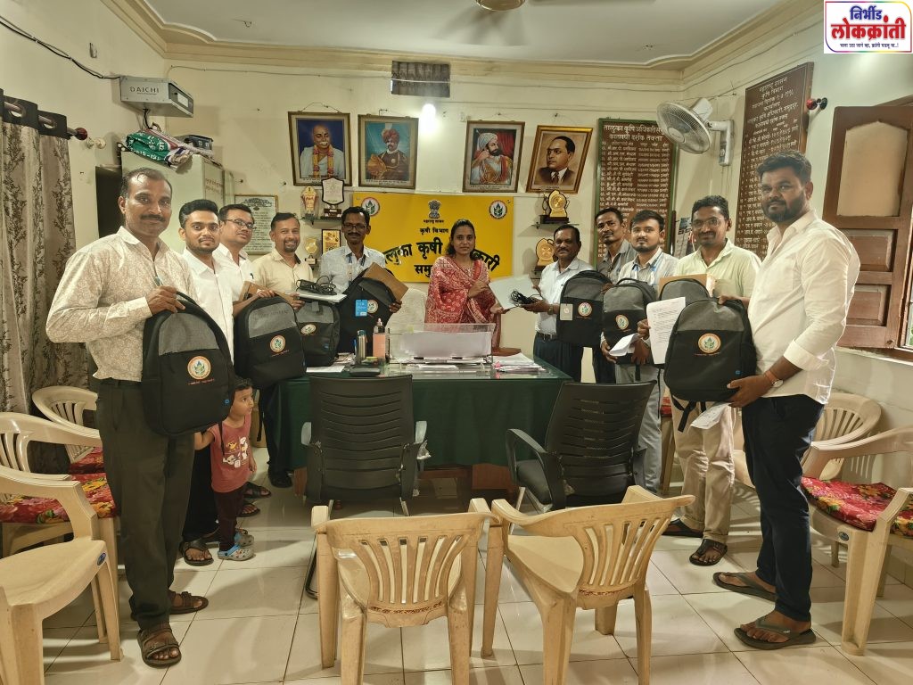 १३ हजार लॅपटॉप जमा; कृषी विभागाच्या आकृतीबंधाविरोधात एल्गार